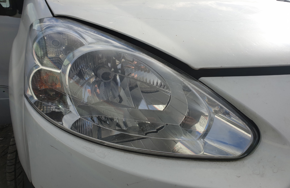 Peugeot Partner HDI Headlight driver side front